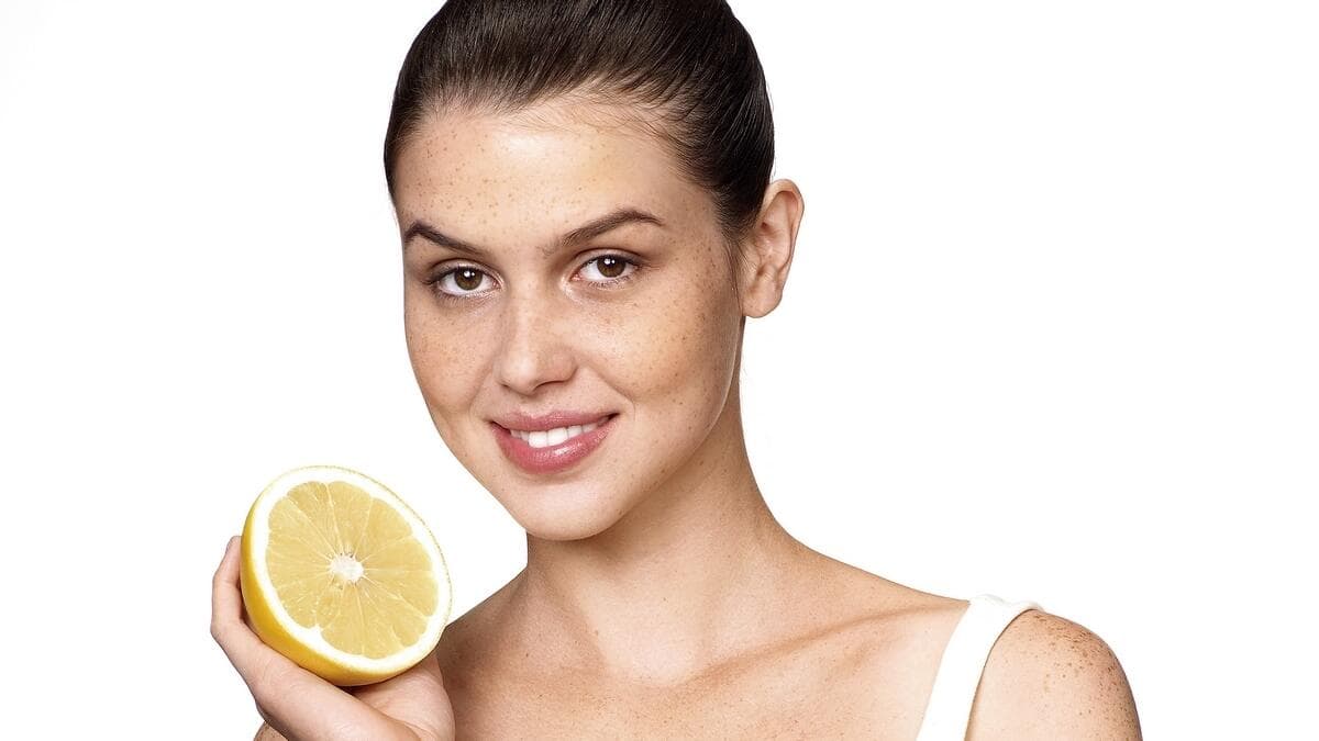 Brighten Your Skin Tone: Easily Remove Dark Spots with Lemon Juice