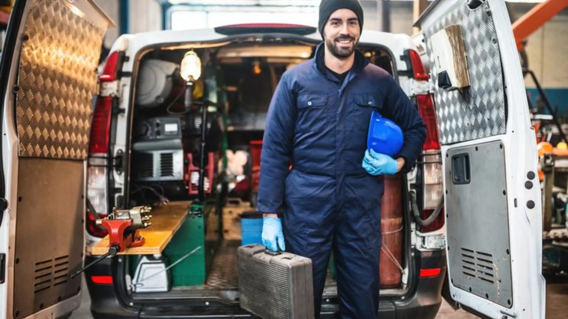 Finde Handwerker für maßgeschneiderte Lösungen und Top-Service