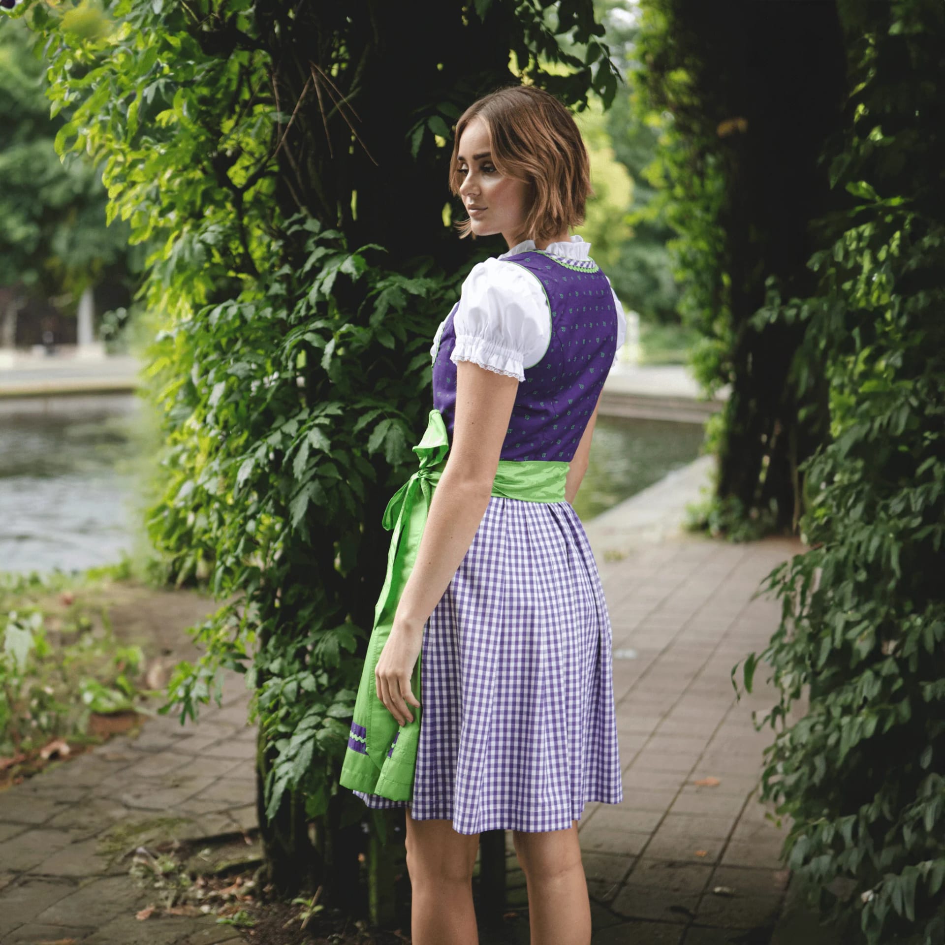 Dirndl online bestellen und Trachtenmode neu erleben