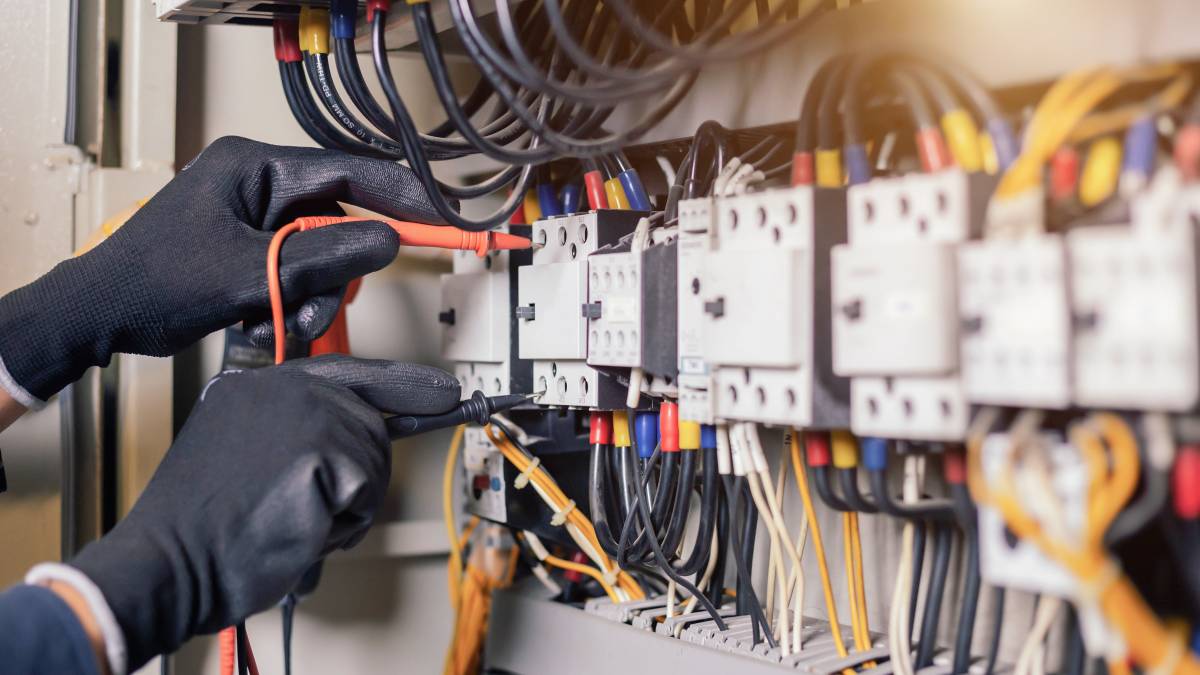 Kosten und Zeitaufwand der Prüfung ortsveränderlicher elektrischer Betriebsmittel