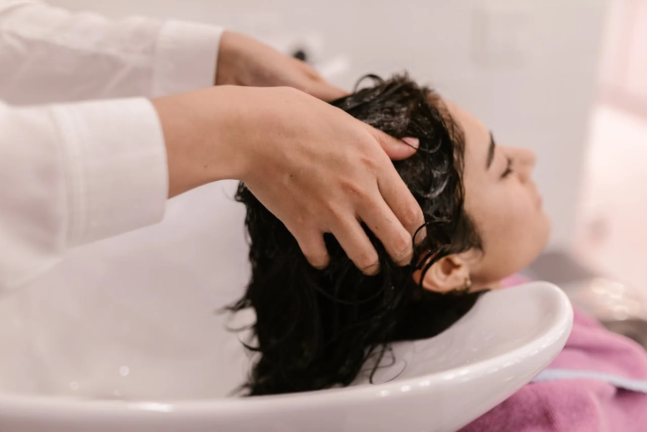 Friseurwaschsessel: Der Schlüssel zur Entspannung beim Friseurbesuch