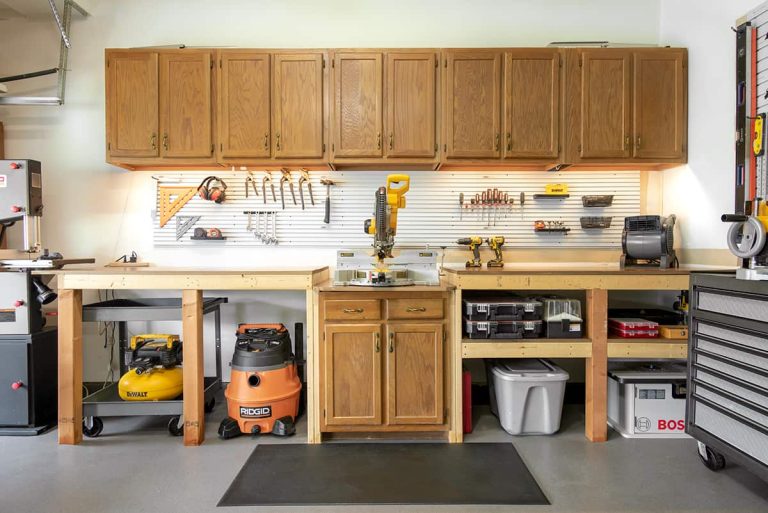 Garage-woodworking-workshop-bench