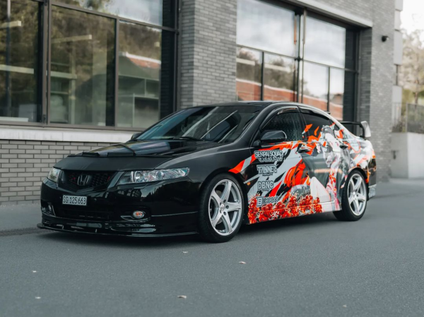 Challenger mit Anime-Touch – Unikat-Folien nur bei 10KWRAPS